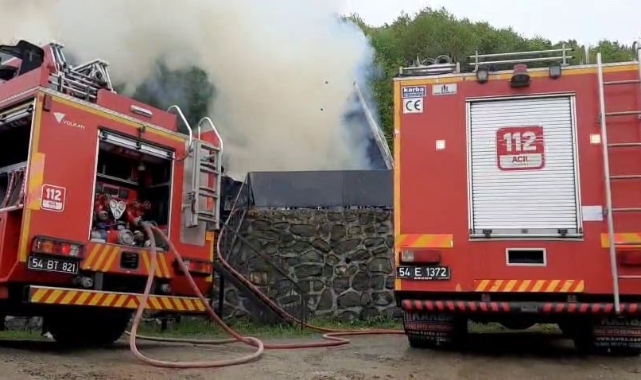 Sapanca'da bungalov alev topuna döndü