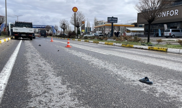 Sivas'ta kamyonetin çarptığı yaya hayatını kaybetti