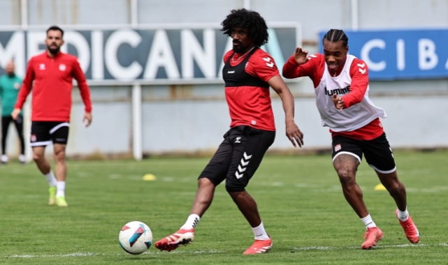 Sivasspor Antalyaspor mesaisine devam etti