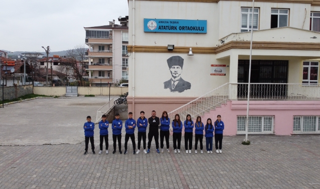 Taşova'da spor salonu bulunmayan okul 11 yıldır şampiyon
