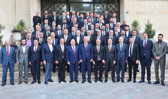 Ticaret Bakanı Bolat, Suriye Maliye Bakanı Yasser Barnia ile Şam’da bir araya geldi