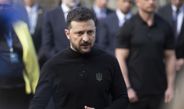 Ukrayna Devlet Başkanı Zelenskiy: "Koşulsuz ve tam bir ateşkeste ısrar ediyoruz"