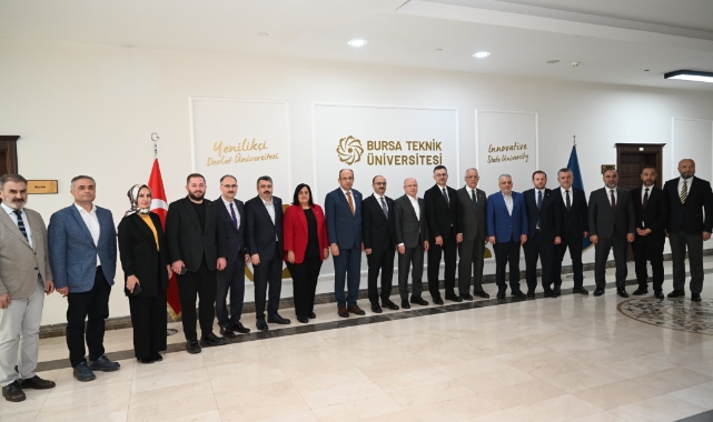 Uzay ve savunma alanındaki genç projelere Ak Parti Bursa'dan yakın takip