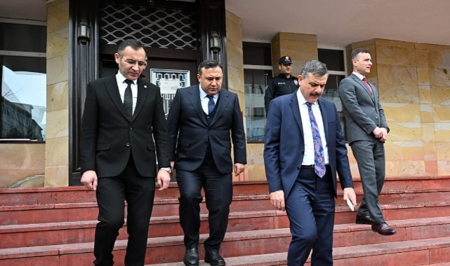 Vali Çiftçi, brifing aldı