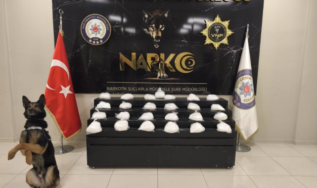 Van'da 25 kilo 200 gram metamfetamin ele geçirildi