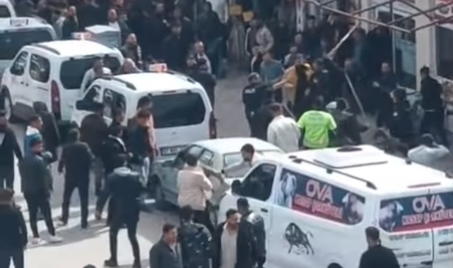 Van’da iki grup arasında taşlı sopalı kavga