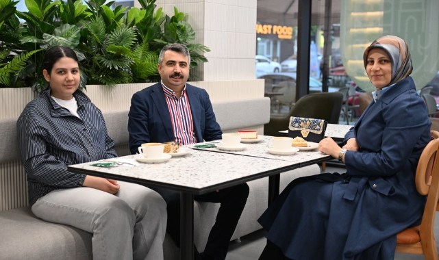 Yılmaz ailesinden Yıldırım Kafe'ye ziyaret!