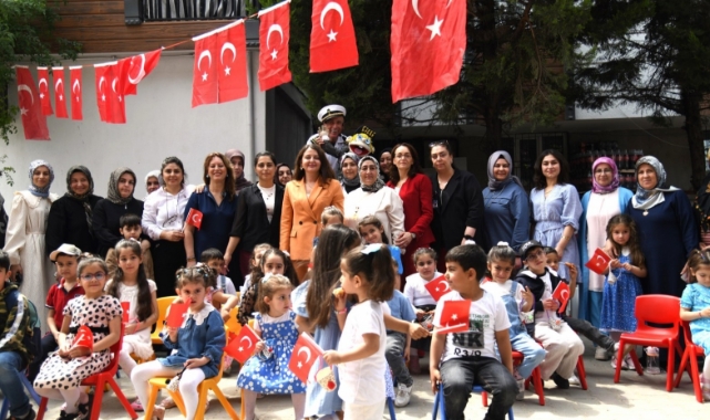 Yunusemre’de 23 Nisan coşkusu kutlamalarla devam ediyor