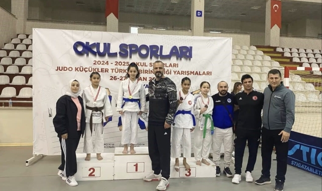 Yunusemreli sporcular başarıya doymuyor