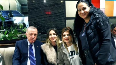 Cumhurbaşkanı Erdoğan, Ankara’da kafede vatandaşlarla sohbet etti