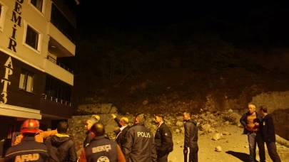 Ardanuç'ta heyelan korkuttu