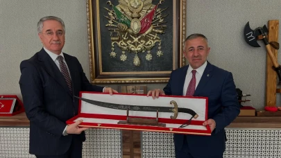 AK Parti Bilecik'te yerel yönetimler gündemi ele alındı
