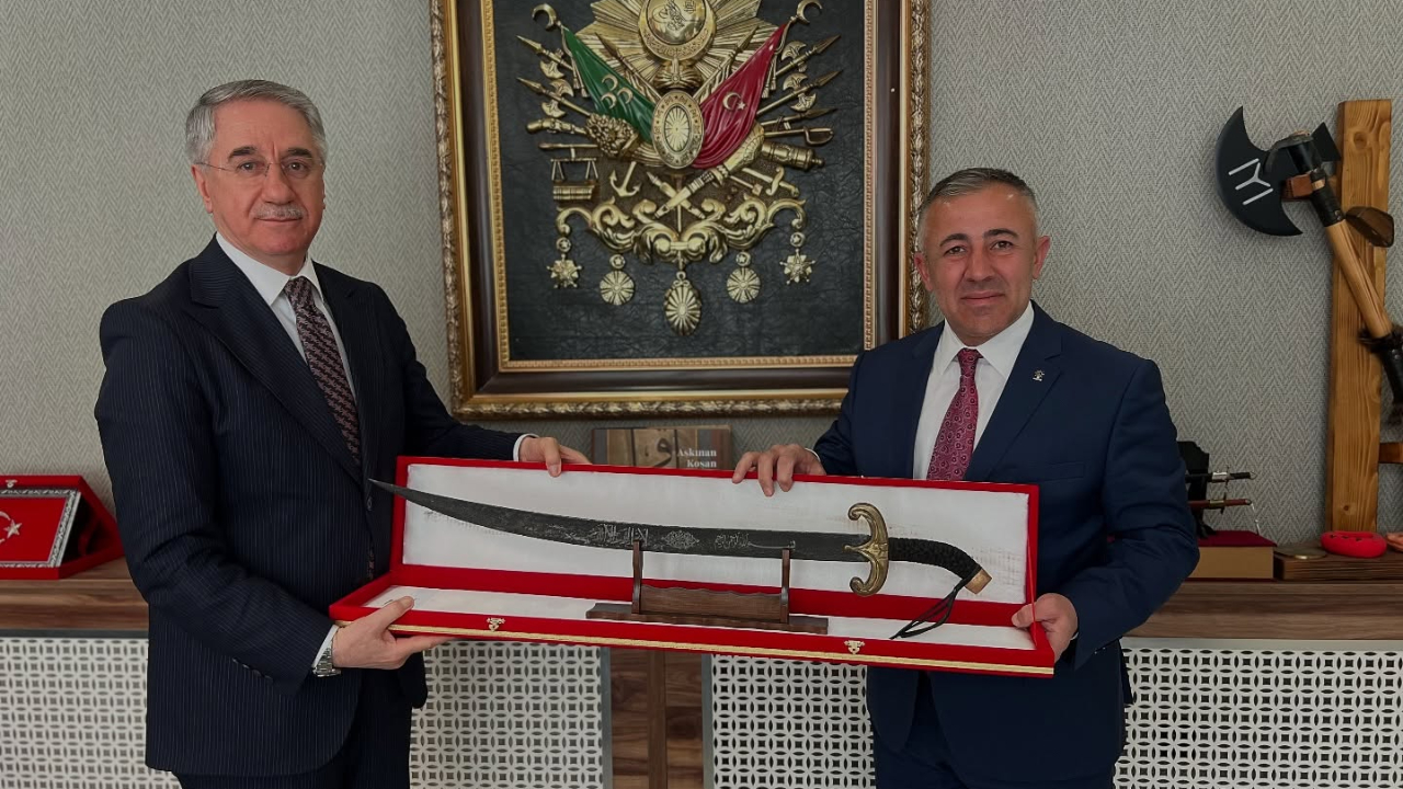 AK Parti Bilecik'te yerel yönetimler gündemi ele alındı