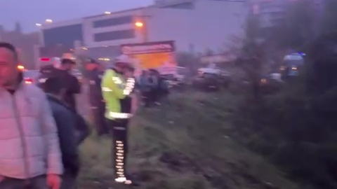 Zonguldak’ta otomobil dereye uçtu! 4 yaralı
