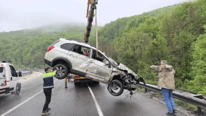 Bursa'da kontrolden çıkan araç ormana uçtu! 1 ölü 3 yaralı