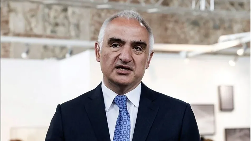 Bakan Ersoy'dan Sırrı Süreyya Önder için taziye mesajı