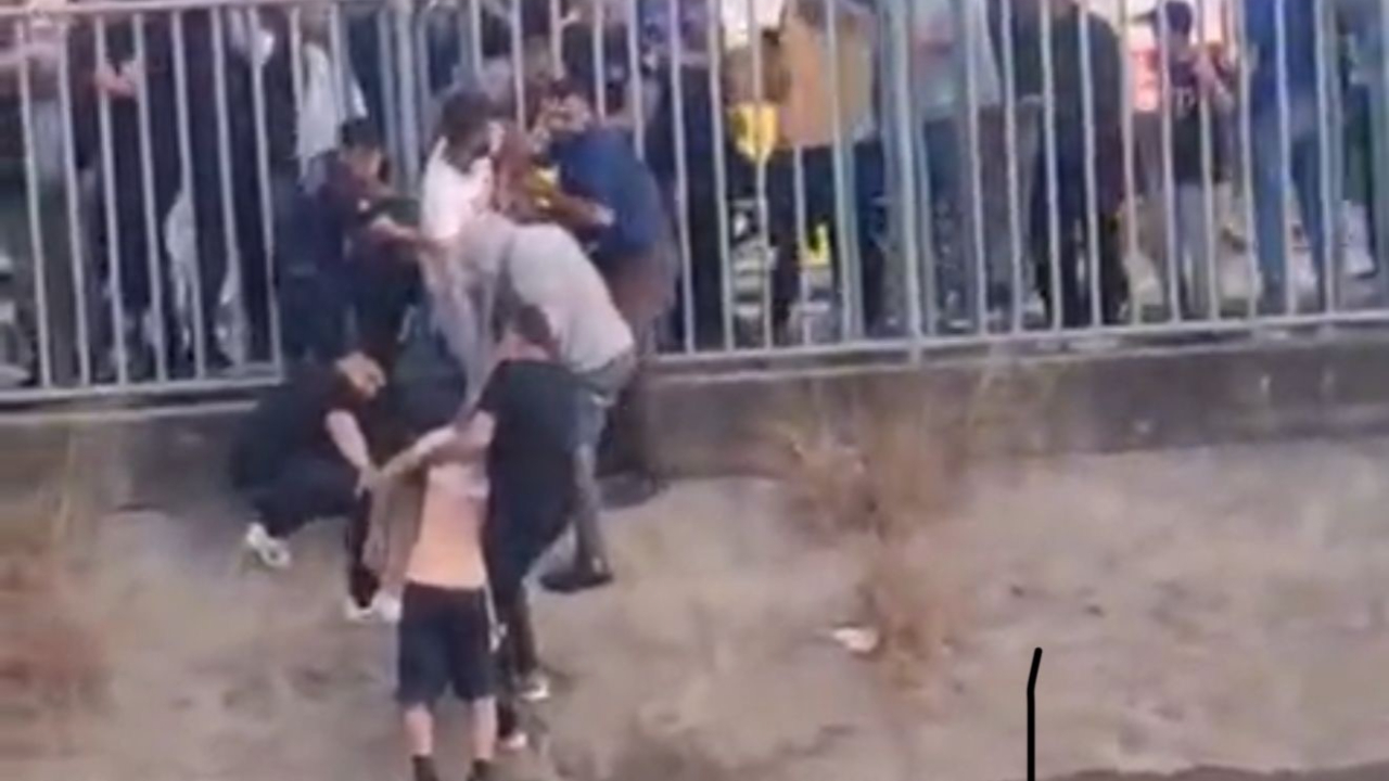 Adana'da sulama kanalına düşen adamı vatandaşlar kurtardı