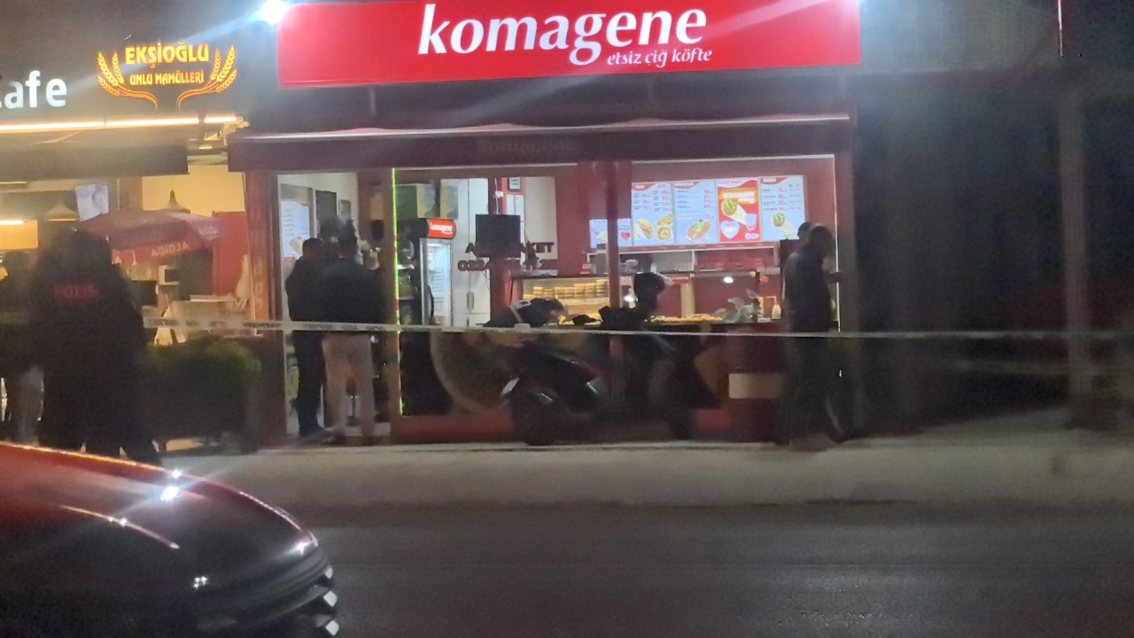 Bursa'da motosikletli saldırgan çiğ köfteciye ateş açtı! 1 yaralı