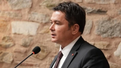 Başkan Aydın'dan Özgür Özel'e yapılan saldırıya tepki!