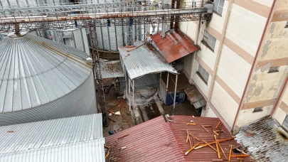 Tunceli’nin tek un fabrikası fırtınadan zarar gördü