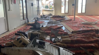 Kocaeli'de sabah namazına gelen cemaat şok oldu