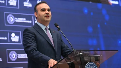 Bakan Kacır: Sanayicimizi destekleyici yeni adımlar atmaya hazırlanıyoruz