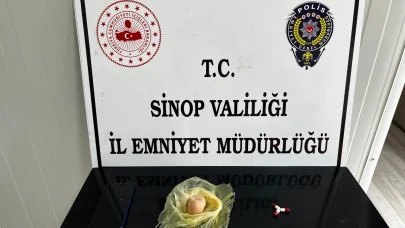 Sinop’ta şüpheli şahsın üzerinden uyuşturucu çıktı