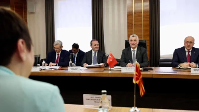 Bakan Bolat Kuzey Makedonyalı mevkidaşı Dimitrieska-Kochoska ile görüştü