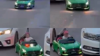 Otomobil çocuğun bindiği akülü araca çarptı!