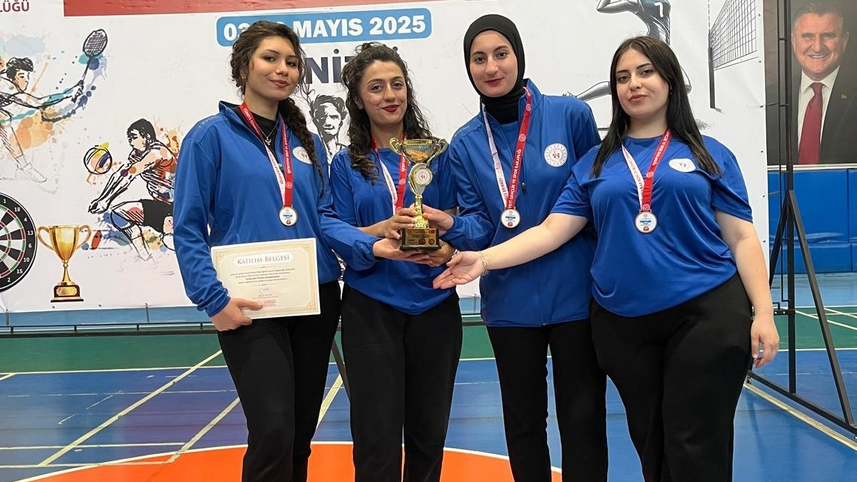 Manisa Yurt Lig Dart Takımı Türkiye üçüncüsü oldu