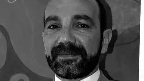 Yazar Süha Oğuzertem yangında hayatını kaybetti