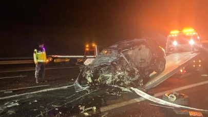 Ankara’da iki otomobil kafa kafaya çarpıştı! 4 ölü, 1 yaralı
