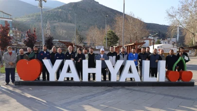 Yahyalı Belediyesi'nde sabah sporu ve kahvaltı etkinliği