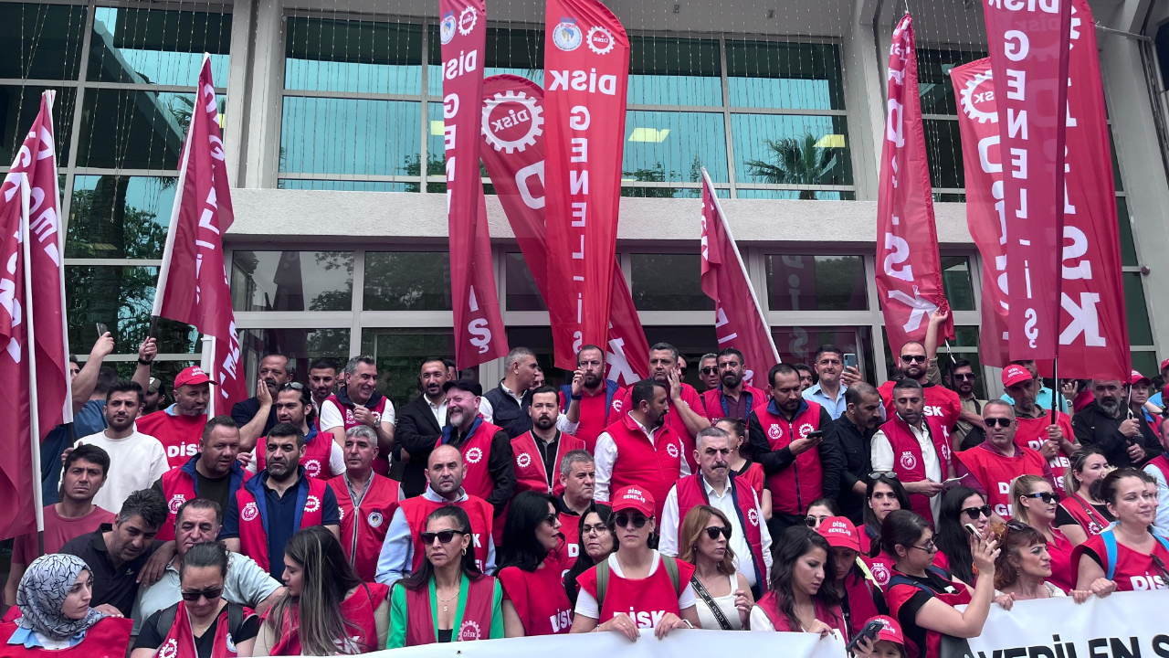 İzmir Büyükşehir Belediyesinde maaş krizi: İşçilerden grev kararı
