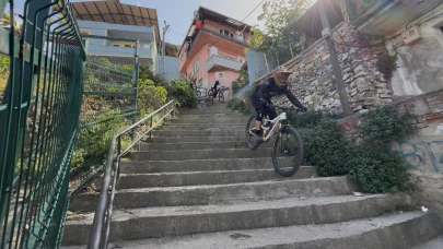 Bursa'da nefes kesen bir ilk! Ekstrem bisiklet yarışı Urban Downhill