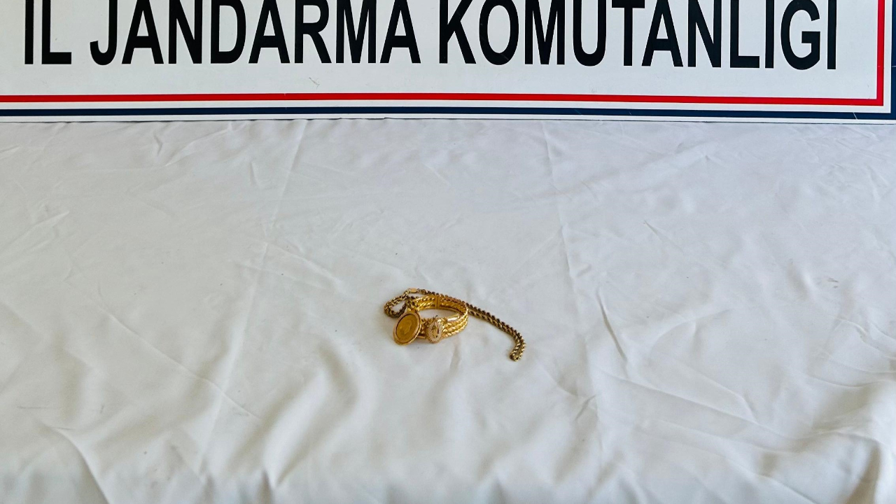 Nişanda takılan altınları alıp kaçtı, jandarma yakalayıp teslim etti