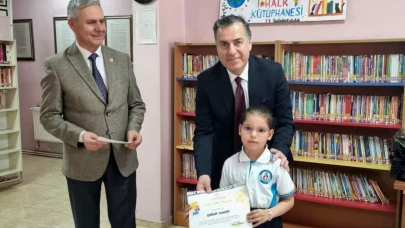 Turgutlu'da en çok kitap okuyanlar ödüllendirildi