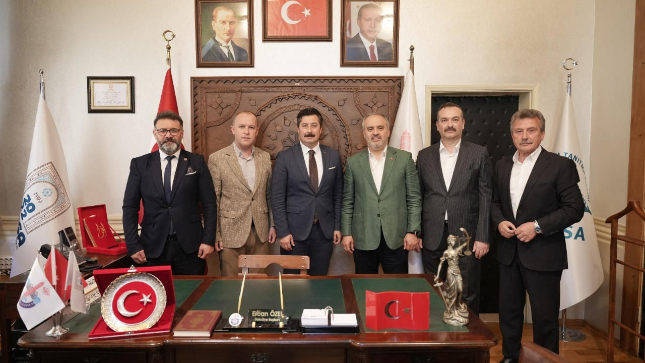 Alinur Aktaş'tan Yenişehir Belediye Başkanı Özel'e ziyaret