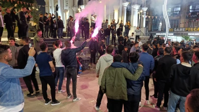 Vanspor FK taraftarının galibiyet coşkusu