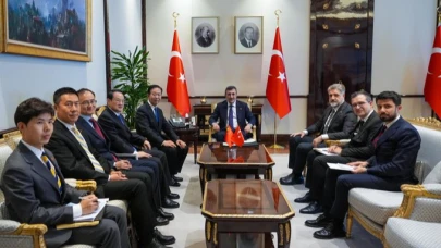 Cumhurbaşkanı Yardımcısı Yılmaz Çin'den gelen heyet ile görüştü