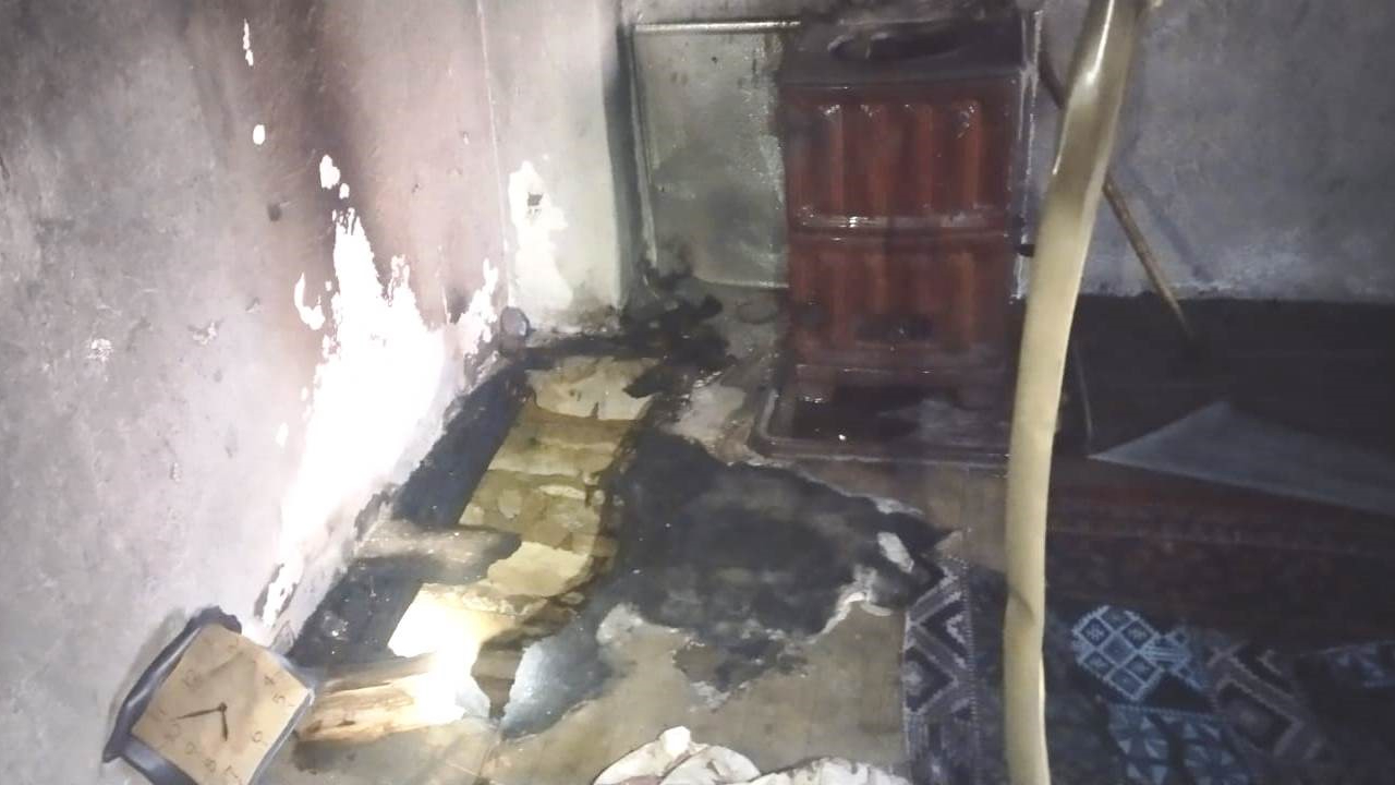 Hisarcık'ta çıkan yangında alzaymır hastası yaşlı kadın hayatını kaybetti