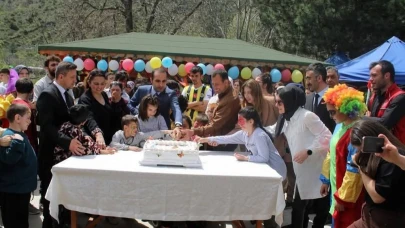 Özel bireyler kendileri için düzenlenen şenlikte doyasıya eğlendi