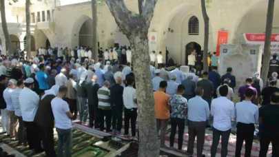 Depremde hasar gören 6 ibadethanenin restorasyon çalışmaları sona erdi