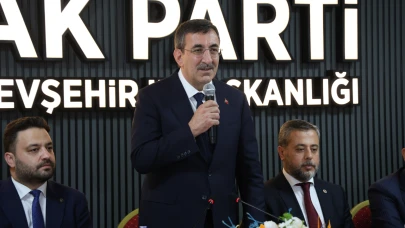 Cumhurbaşkanı Yardımcısı Yılmaz: "Ana muhalefet partisinin tek yaptığı popülizm"