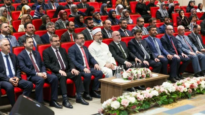 Diyanet İşleri Başkanı Erbaş: "Din eğitimi, toplumsal barışa katkı sağlamada önemli bir etkendir"