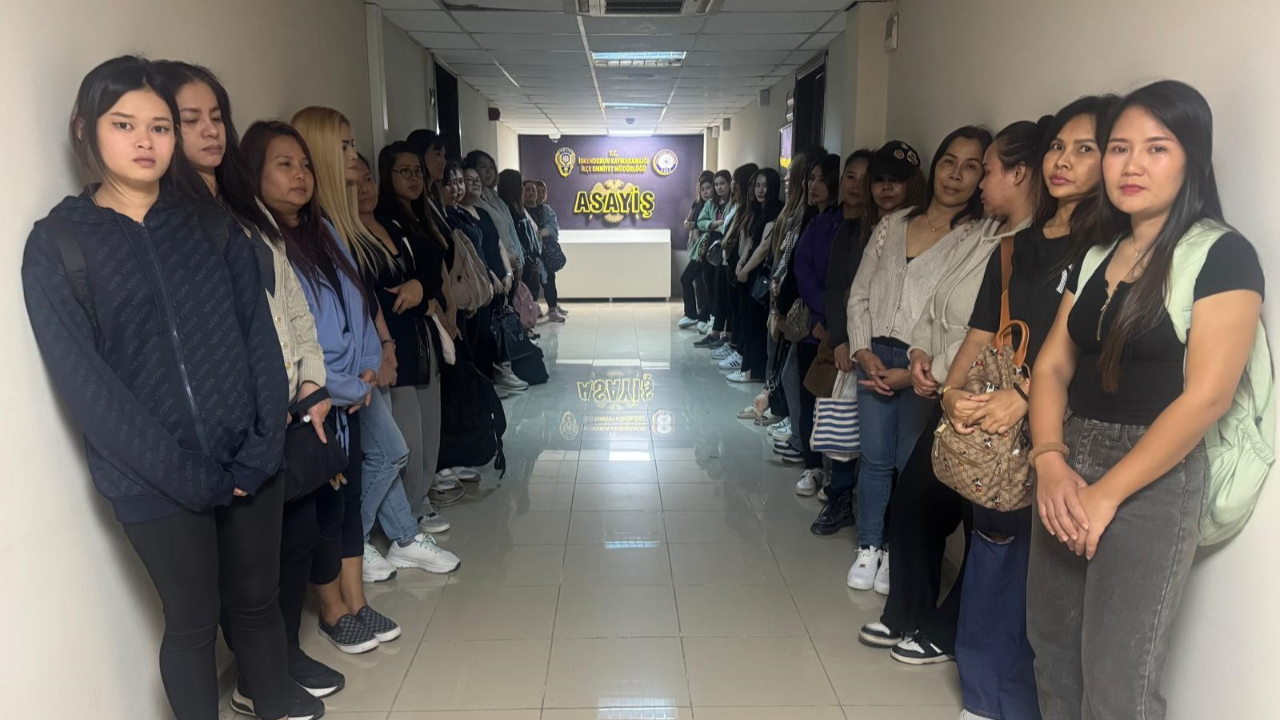 Hatay’da SPA ve masaj salonlarında kaçak çalıştırılan 36 yabancı uyruklu kadın yakalandı