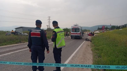 Bilecik'te 2 otomobil kafa kafaya çarpıştı! 3 ölü 1 yaralı