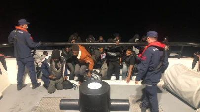 İzmir'de 28 göçmen yakalandı