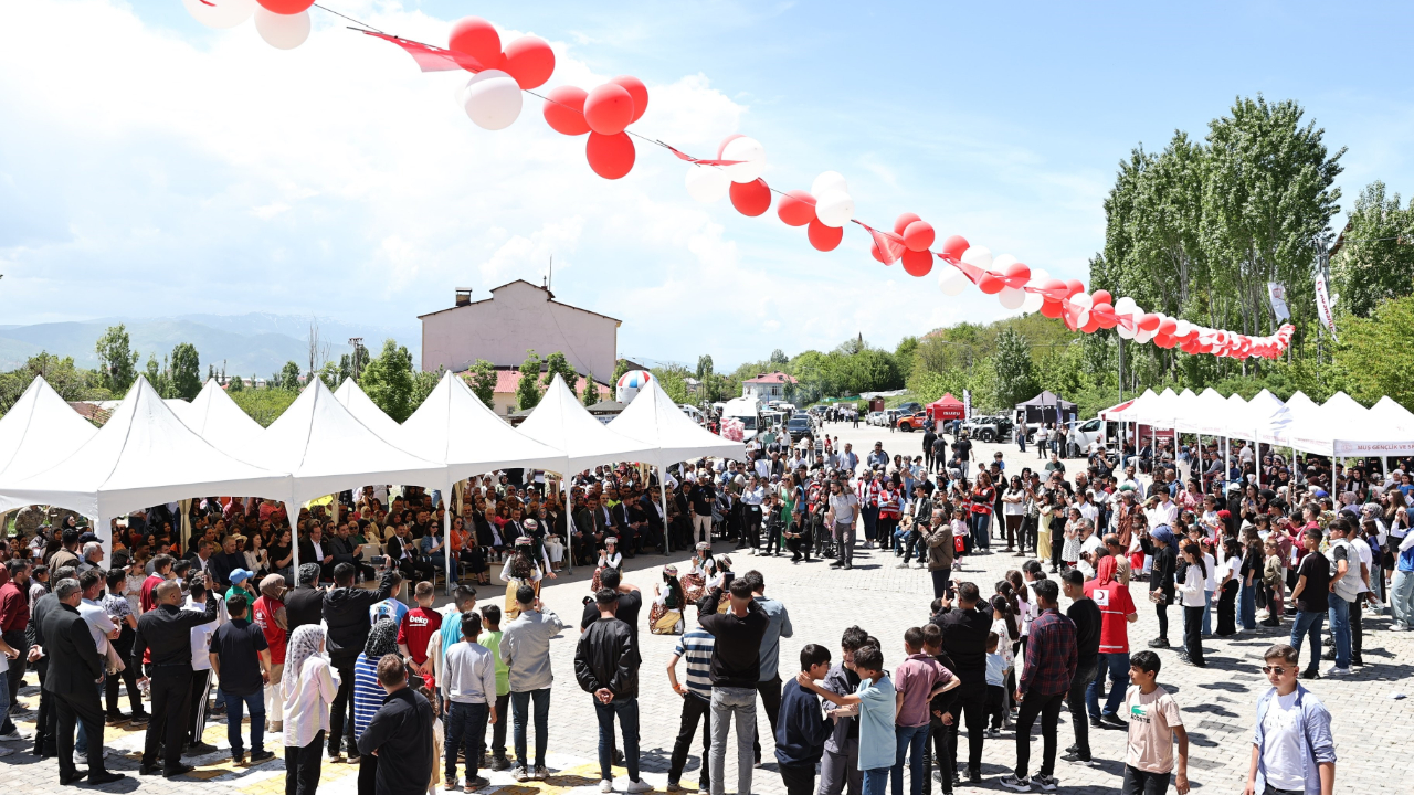 Muş'ta "7. Lale Festivali" coşkusu