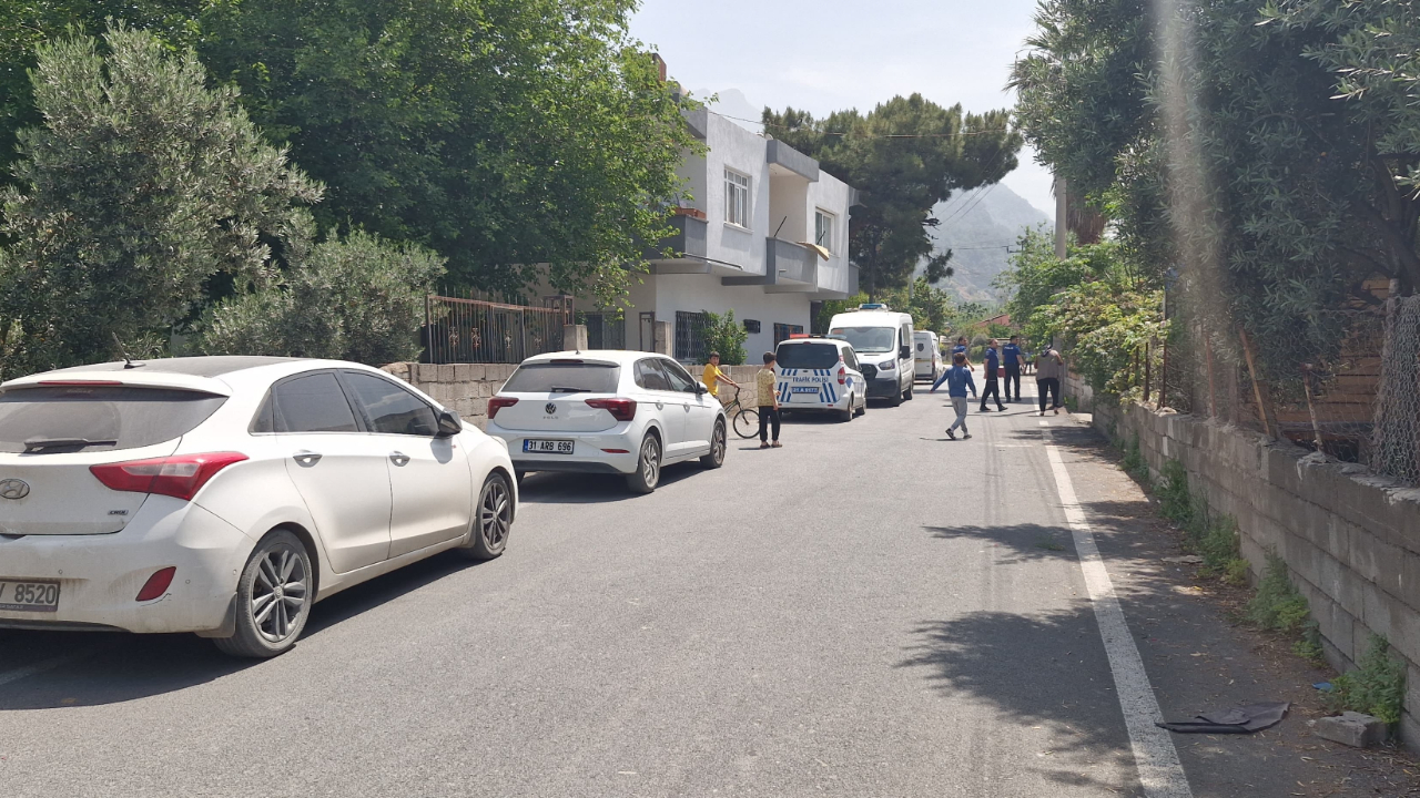 Hatay’da bir kişi evinde ölü bulundu